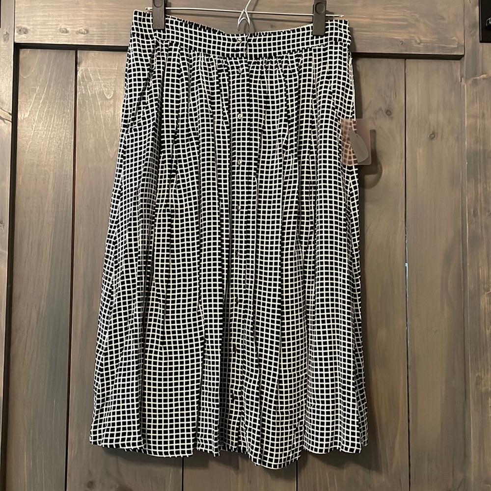 NWT Forever 21 Midi Skirt
